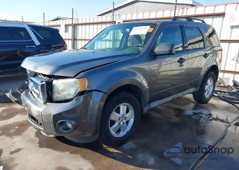 2011 Ford Escape Xlt z USA, uszkodzony, nr VIN 1FMCU9D72BKB91999